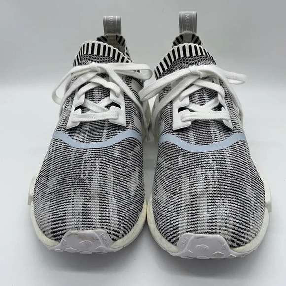 Adidas Boost LHG 029003 Black White Gray Sneakers - Size 10 - Picture 2 of 9